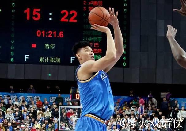 CBA夏联-吕俊虎21分青岛大胜首钢 范子铭11+8